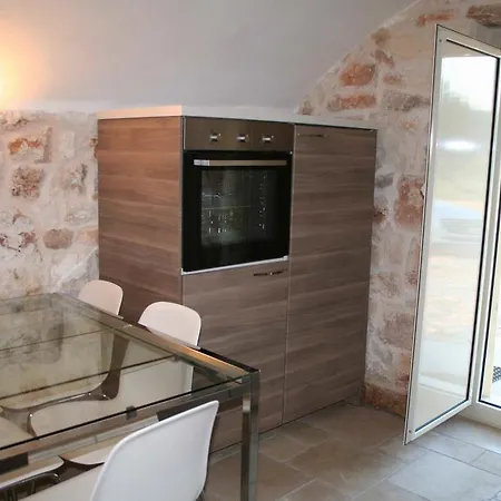 בית נופש Antico Trullo Ulmo צ'לייה מספיקה